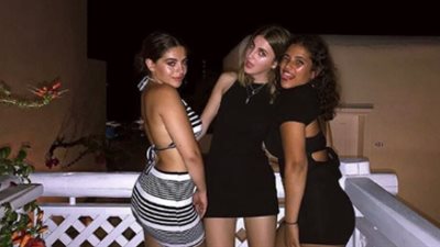 جنا عمرو دياب بإطلالة جريئة في أحدث ظهور