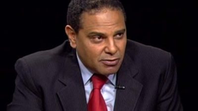 غدًا دعوى علاء الأسواني ضد رئيس الجامعة الأمريكية