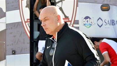 جروس يعلن قائمة الزمالك لمباراة الاتحاد