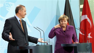 ملف «اللاجئين في تركيا» يتصدر زيارة أردوغان لألمانيا