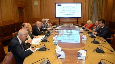 بالصور.. وزيرا الإنتاج الحربي والتعليم العالي يبحثان التعاون المشترك