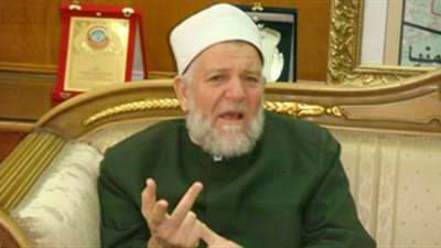 أقباط يفتحون النار على الأوقاف بسبب حظر التعامل مع الإنجيلية.. شكرى: نظام مرسى يسارع فى هدم  جسور التواصل .. الجزيرى: مظهر شاهين سبب قطع العلاقة.. رفعت يطالب 