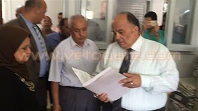 بالصور.. محافظ الدقهلية يفاجئ مدينة جمصة بجولة تفقدية