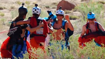 بالفيديو والصور.. نجم يوتيوب يقفز من منحدر ارتفاعه 500 قدم
