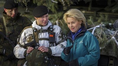 بالصور.. أجمل 10 وزيرات في العالم