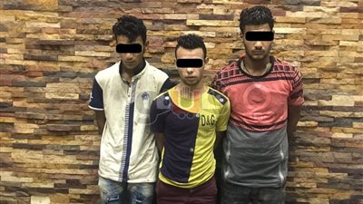 القبض على تشكيل عصابى لسرقة هواتف المواطنين ببولاق أبوالعلا