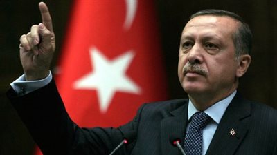 «أردوغان» على نهج الرؤساء.. غيرته من «السيسي» تدفعه للدعوة إلى مليونية «ضد الإرهاب».. سار على خطى «القذافي» في سب معارضيه وتشبيههم بالجرذان.. و«المعزول