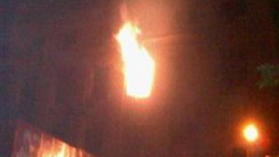 وصول هيئة محاكمة 33 متهما في قضية حريق مبنى الضرائب