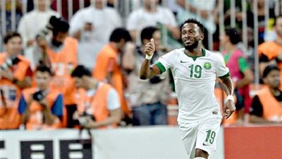 فهد المولد يشكر مدرب منتخب السعودية «بيرت فان مارفيك»