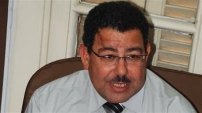 مستشار الرئيس السابق: الإعلام يصب الزيت على النار فى ملف 