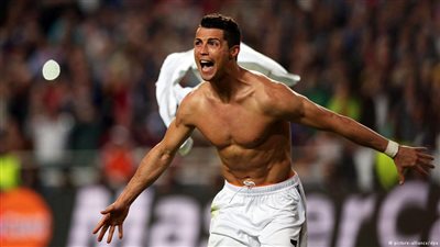 «الريـال» يواصل «الاكتساح» بأقدام رونالدو