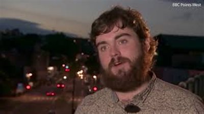 بالفيديو.. فتاة تتعرض لموقف محرج في موعدها الأول بسبب فضلاتها