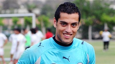 حارس طلائع الجيش يتنازل عن شارة الكابتن لـ«صلاح أمين»