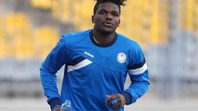 سموحة يضطر لقيد «مالو» بعد إصابة عزت في الركبة