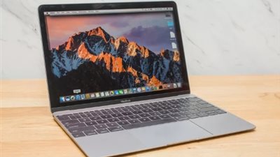 «أبل» تتخلى عن لوحات المفاتيح الفعلية في أجهزة Macbook المستقبلية