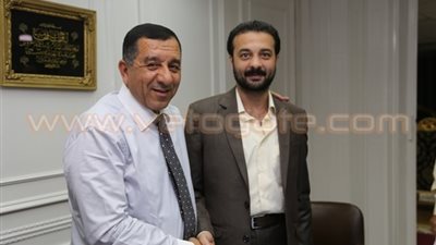 رجل أعمال يتبرع بـ 200 ألف جنيه لمشروعات البحيرة