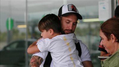 ميسي يعود إلى برشلونة بعد المشاركة مع منتخب الأرجنتين