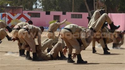 بالصور.. مساعد وزير الداخلية للنقل يتفقد مركز رماية 