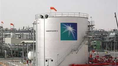 بيان من «أرامكو» يؤكد استئناف نقل شحنات النفط عبر باب المندب