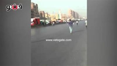 بالفيديو.. أولى لحظات قطع الطريق الدائري بـ«فيصل»