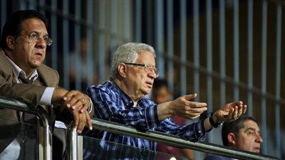 مرتضى منصور يصل إستاد بتروسبورت لمؤازرة الزمالك أمام الاتحاد