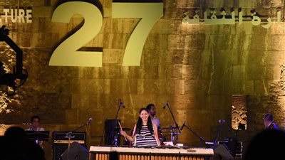 نسمة عبدالعزيز تتألق بالماريمبا في مهرجان القلعة (صور)