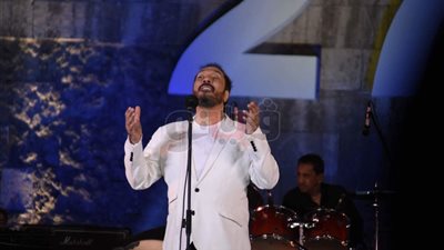 علي الحجار يتألق في مهرجان «القلعة» (صور)