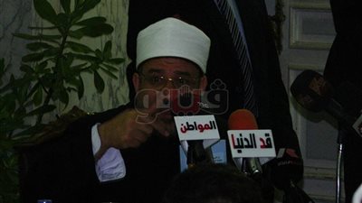 وزير الأوقاف يحذر الأئمة من التعامل مع الجهات غير الرسمية في الحج