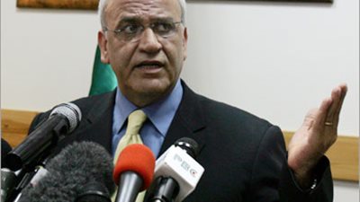 الفلسطينيون يحتجون على لقاء وزير خارجية كندا ليفني بالقدس الشرقية