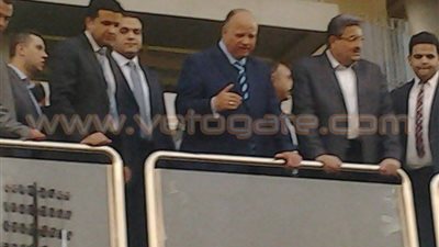 بالصور..مدير أمن القاهرة يتفقد ملعب بتروسبورت قبل قمة نهائي كأس مصر