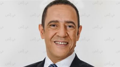 أشرف عبد الباقي يكشف تفاصيل رحيل عمر متولي عن «مسرح مصر»