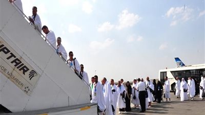 مصر للطيران تسير 20 رحلة خاصة لنقل حجاج باماكو وفلسطين