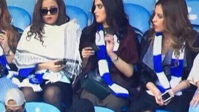 بالصور.. تحرر مشجعات كرة القدم السعوديات في المدرجات يثير الجدل