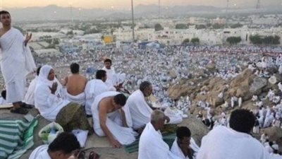 فرق الجمارك والحجر الصحي والجوازات تنهي إجراءات وصول حجاج غزة