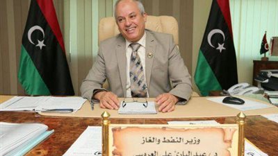 فرنسا تبحث مع ليبيا عودة شركاتها النفطية للعمل