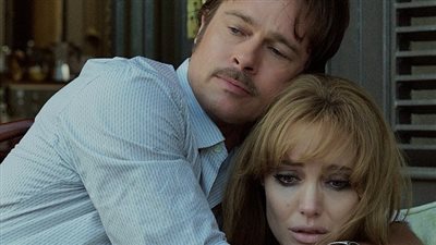 بالصور.. براد بيت يزور زوجته أنجلينا جولي في منزلها بلوس أنجلوس