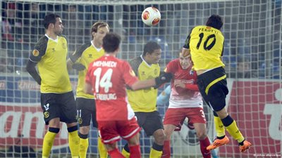 إشبيلية الإسباني يقصي فرايبورج الألماني من الدوري الأوربي