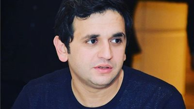 مصطفى خاطر ينشر صورته مع نيللي: «مهلبية»