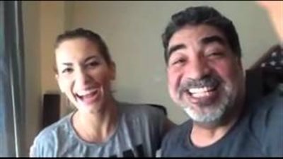 بالفيديو.. مشجع بورسعيدي وصديقته الأمريكية يهاجمان الأهلي