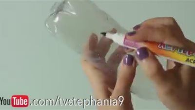 بالفيديو.. اصنعي لابنتك مقلمة مذهلة بالزجاجات البلاستيكية