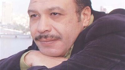 نجوم قتلهم المرض.. «القلب» يقتل «خالد صالح» و«مديحة كامل».. الفشل الكلوي ينهي حياة «محرم فؤاد».. السرطان يغيّب «أحمد زكي» و«ممدوح والي» و