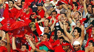 200 مشجع أهلاوي يغادرون إلى المغرب لتشجيع الفريق