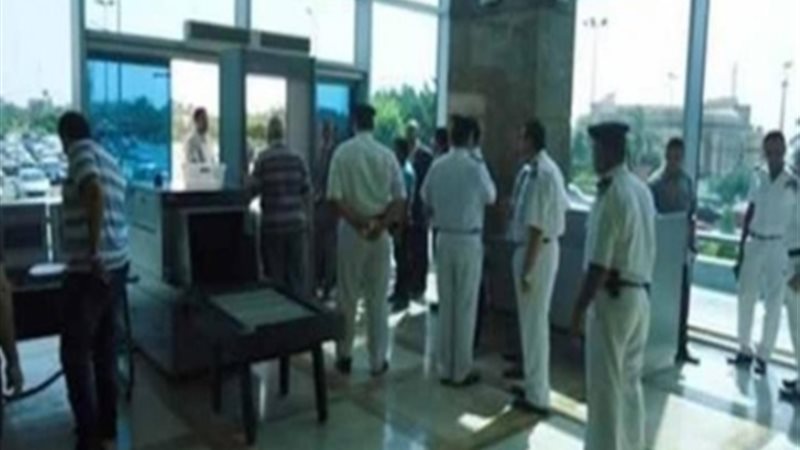 مطار القاهرة