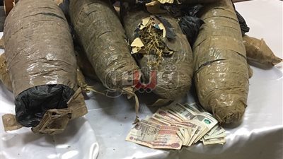 ضبط عاطلين أدارا وكرا للاتجار في المواد المخدرة بالمطرية