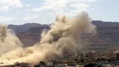 ارتفاع عدد ضحايا الغارة الجوية التي شنتها طائرة دون طيار على موكب وسط اليمن إلى 17 قتيلا