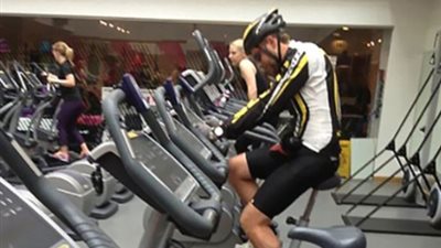 أغرب تصرفات مرتادي صالات الألعاب الرياضية (صور)