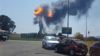 مصرع وإصابة 56 شخصا في انفجار ضخم بإيطاليا (فيديو وصور)