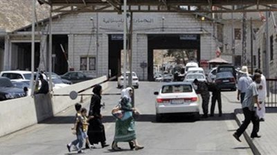 إعادة فتح المعابر بين لبنان وسوريا لتسهيل الحركة التجارية