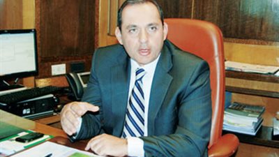 هشام عكاشة: البنك الأهلى لم يتخارج من استثماراته بالبورصة