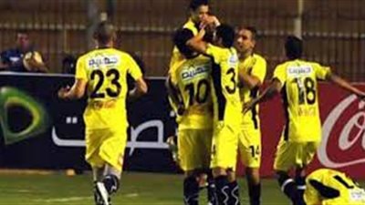 المقاولون العرب يتقدم بثلاثية أمام الرجاء بالشوط الأول